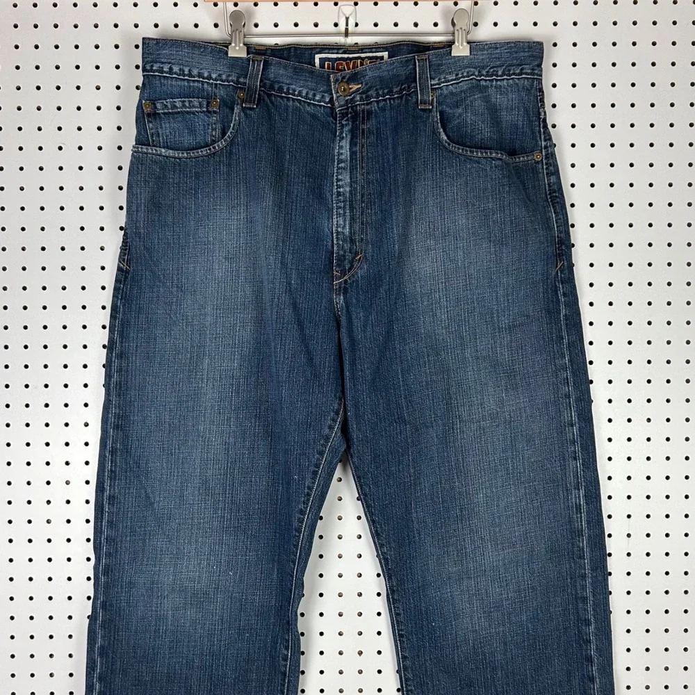 Levis 569 Loose Straight Shorts Mens 40 Blue Denim Embroidered Capri Hemmed Y2K